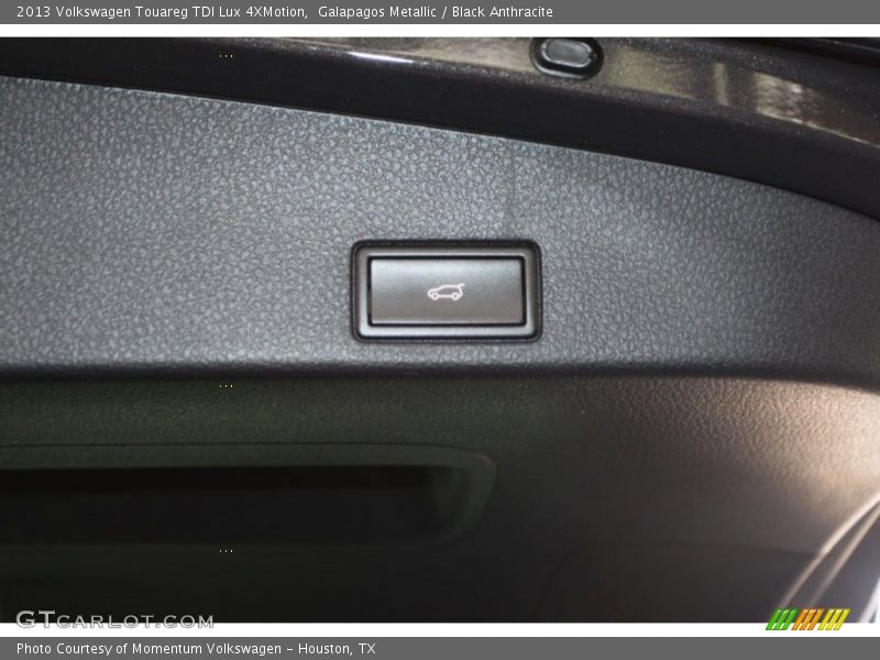 Galapagos Metallic / Black Anthracite 2013 Volkswagen Touareg TDI Lux 4XMotion