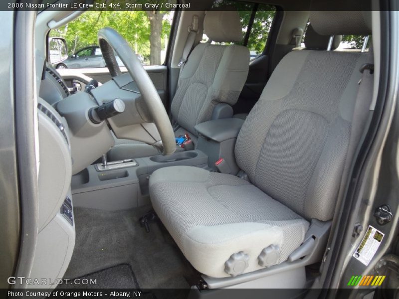 Storm Gray / Charcoal 2006 Nissan Frontier LE Crew Cab 4x4