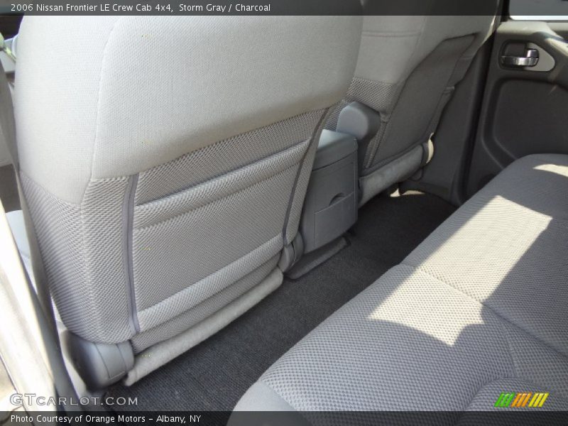 Storm Gray / Charcoal 2006 Nissan Frontier LE Crew Cab 4x4