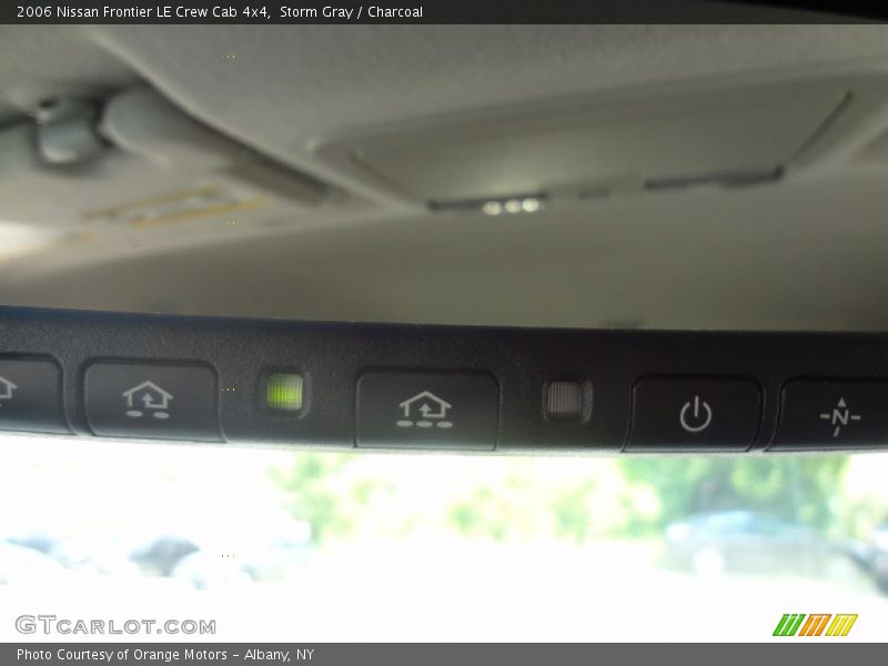 Storm Gray / Charcoal 2006 Nissan Frontier LE Crew Cab 4x4