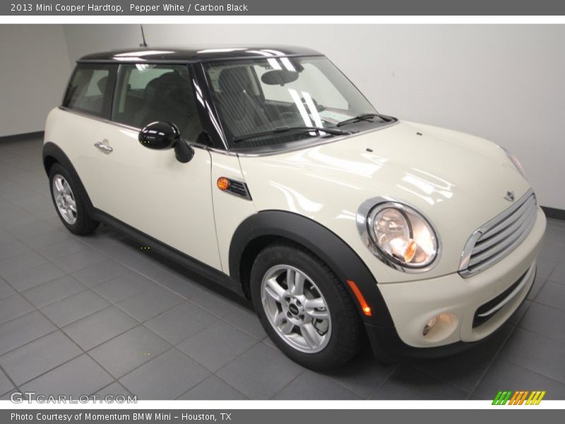 Pepper White / Carbon Black 2013 Mini Cooper Hardtop