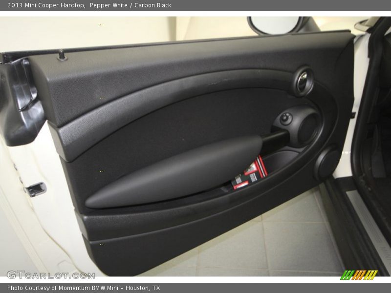 Pepper White / Carbon Black 2013 Mini Cooper Hardtop