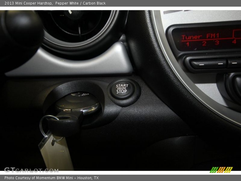 Pepper White / Carbon Black 2013 Mini Cooper Hardtop
