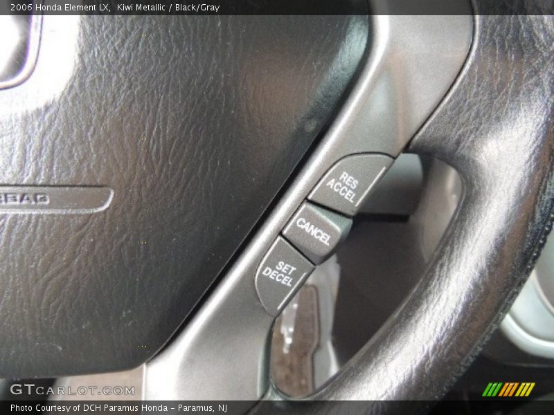 Kiwi Metallic / Black/Gray 2006 Honda Element LX