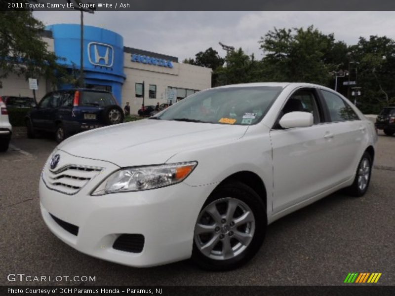 Super White / Ash 2011 Toyota Camry LE