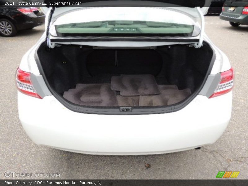 Super White / Ash 2011 Toyota Camry LE