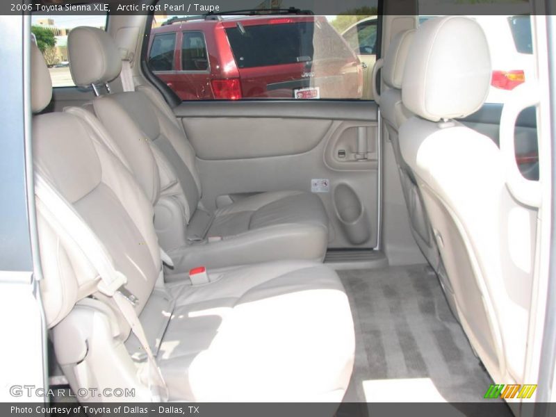 Arctic Frost Pearl / Taupe 2006 Toyota Sienna XLE