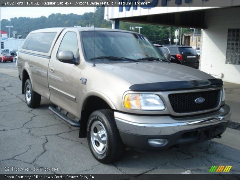 Arizona Beige Metallic / Medium Parchment 2002 Ford F150 XLT Regular Cab 4x4