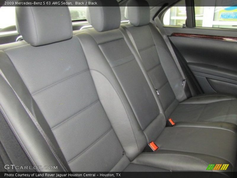 Black / Black 2009 Mercedes-Benz S 63 AMG Sedan