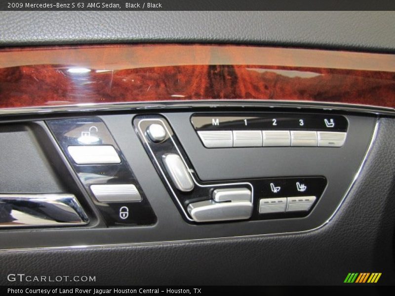 Controls of 2009 S 63 AMG Sedan
