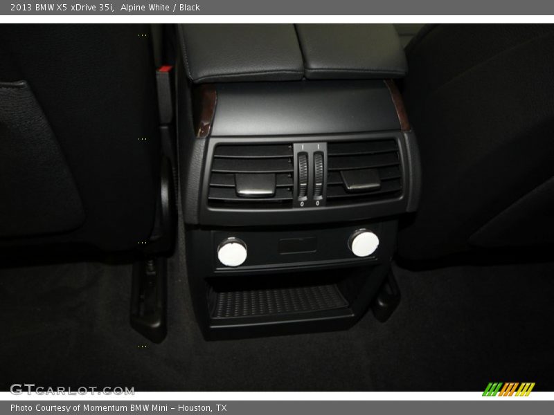 Alpine White / Black 2013 BMW X5 xDrive 35i