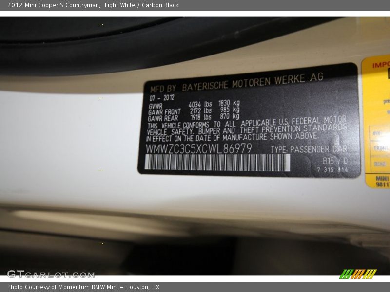 Light White / Carbon Black 2012 Mini Cooper S Countryman