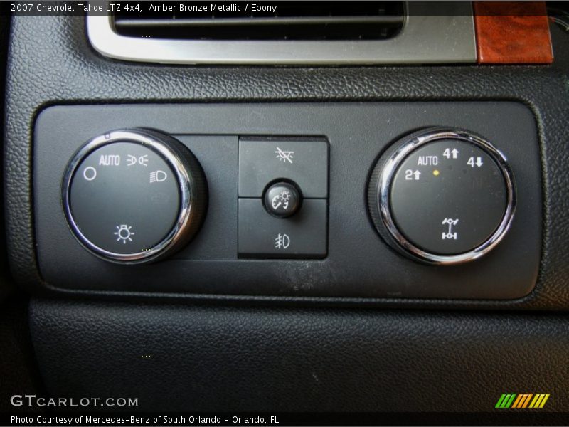 Controls of 2007 Tahoe LTZ 4x4