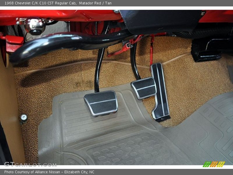 Controls of 1968 C/K C10 CST Regular Cab