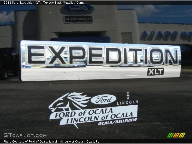 Tuxedo Black Metallic / Camel 2012 Ford Expedition XLT