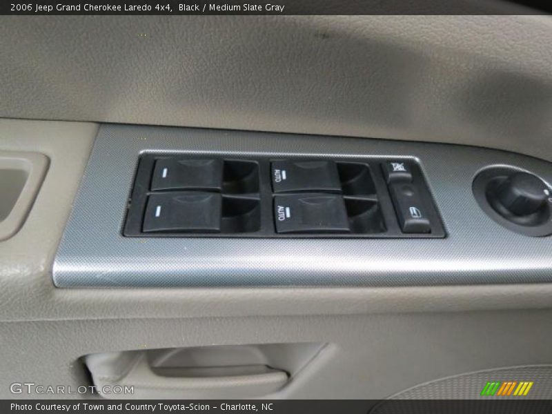 Black / Medium Slate Gray 2006 Jeep Grand Cherokee Laredo 4x4