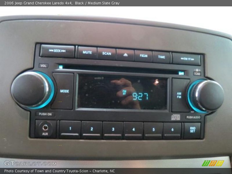 Black / Medium Slate Gray 2006 Jeep Grand Cherokee Laredo 4x4