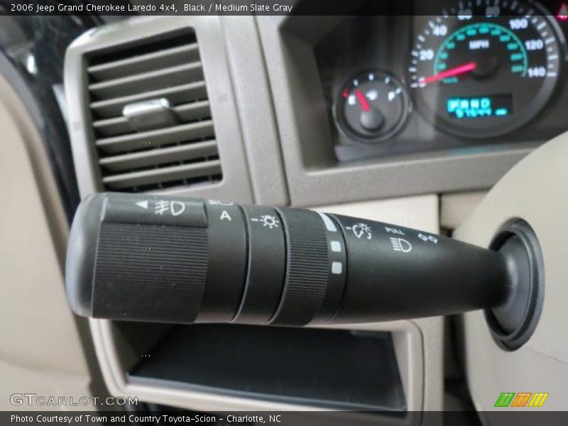 Black / Medium Slate Gray 2006 Jeep Grand Cherokee Laredo 4x4