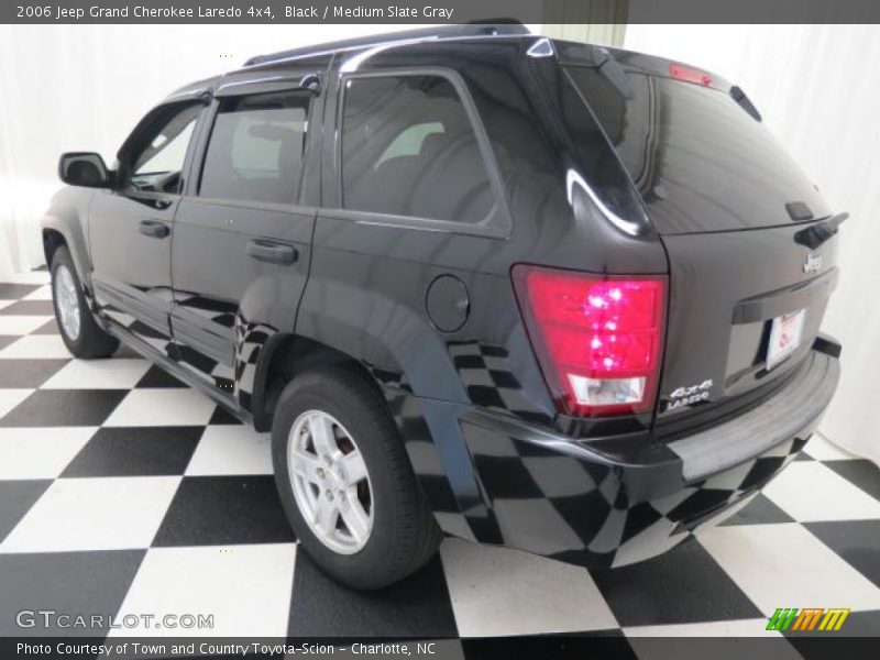 Black / Medium Slate Gray 2006 Jeep Grand Cherokee Laredo 4x4