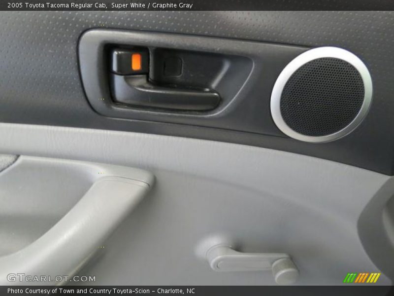Super White / Graphite Gray 2005 Toyota Tacoma Regular Cab