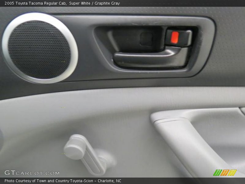 Super White / Graphite Gray 2005 Toyota Tacoma Regular Cab