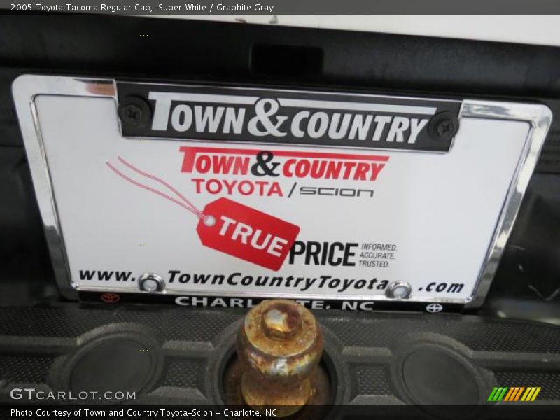 Super White / Graphite Gray 2005 Toyota Tacoma Regular Cab