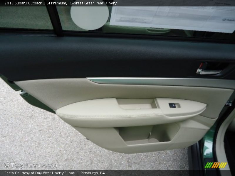 Cypress Green Pearl / Ivory 2013 Subaru Outback 2.5i Premium