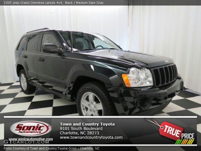 Black / Medium Slate Gray 2005 Jeep Grand Cherokee Laredo 4x4