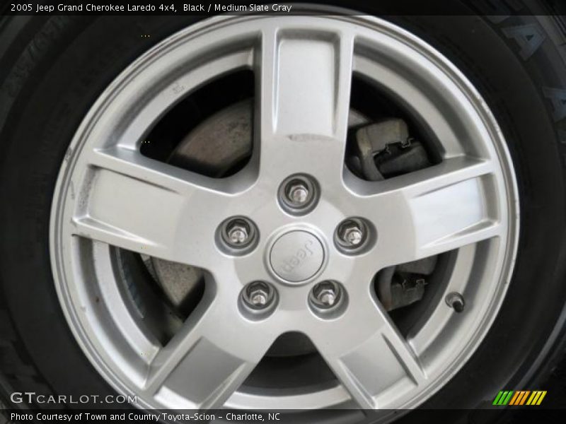 Black / Medium Slate Gray 2005 Jeep Grand Cherokee Laredo 4x4