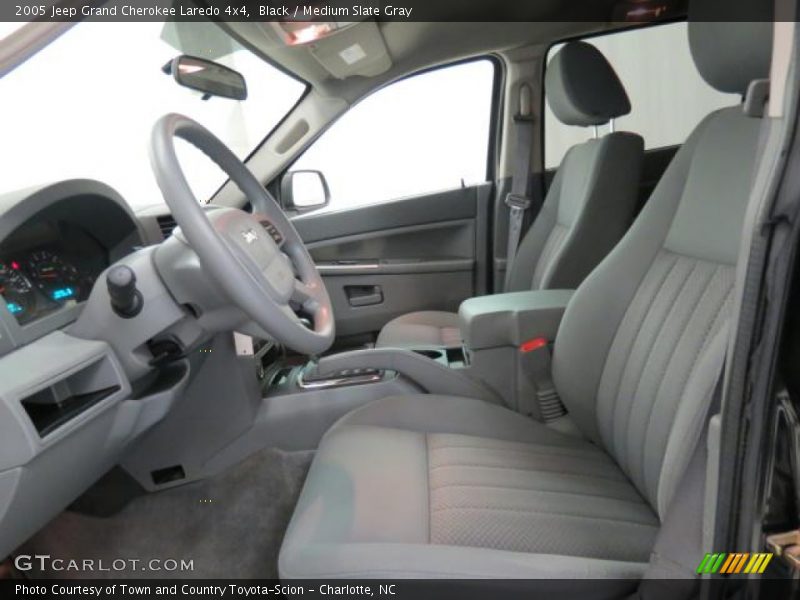Black / Medium Slate Gray 2005 Jeep Grand Cherokee Laredo 4x4