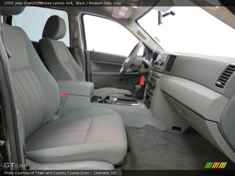 Black / Medium Slate Gray 2005 Jeep Grand Cherokee Laredo 4x4