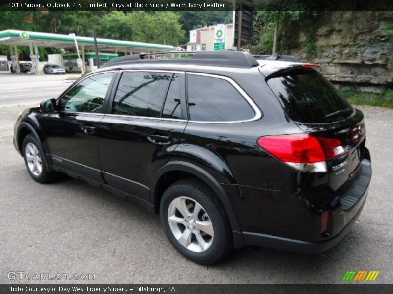 Crystal Black Silica / Warm Ivory Leather 2013 Subaru Outback 2.5i Limited