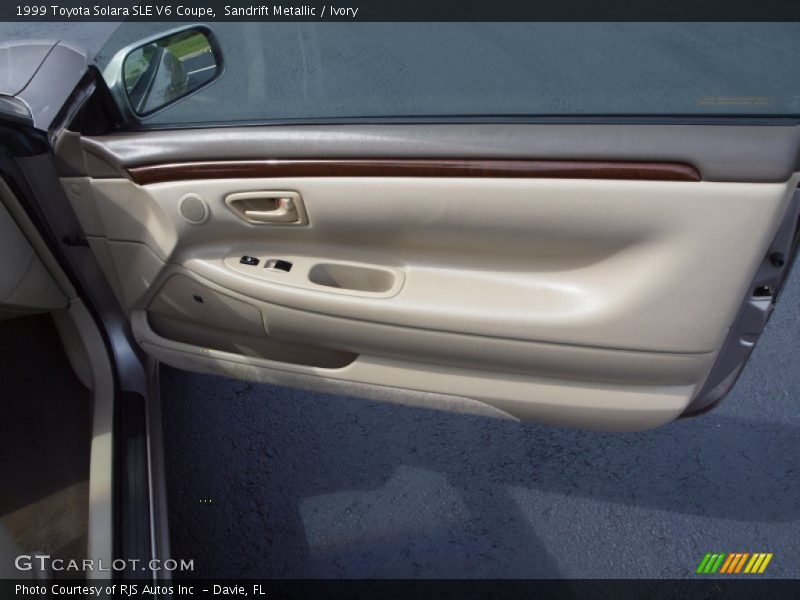 Sandrift Metallic / Ivory 1999 Toyota Solara SLE V6 Coupe