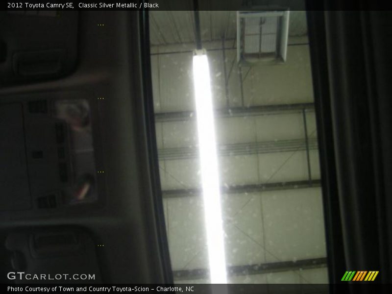 Classic Silver Metallic / Black 2012 Toyota Camry SE