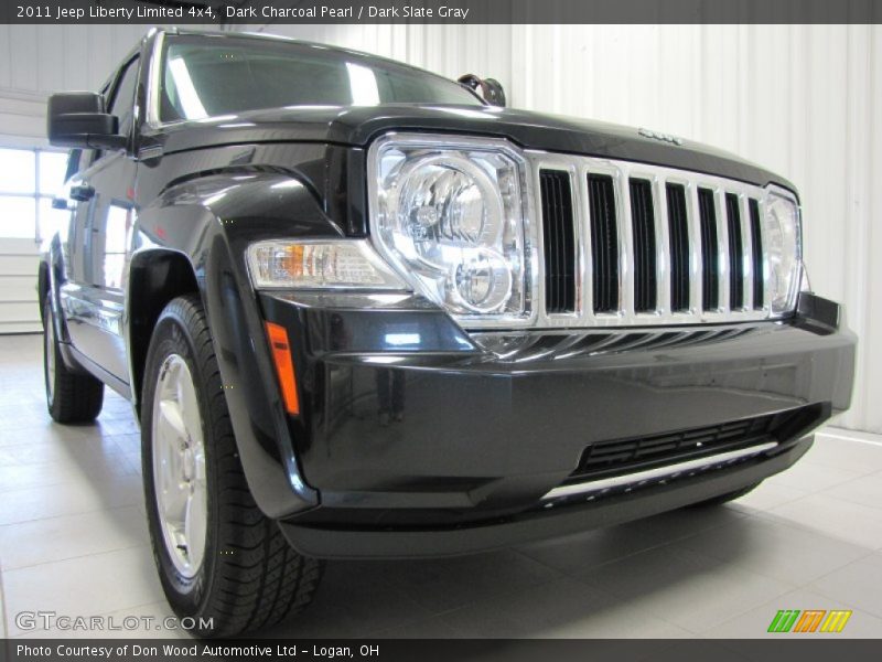 Dark Charcoal Pearl / Dark Slate Gray 2011 Jeep Liberty Limited 4x4