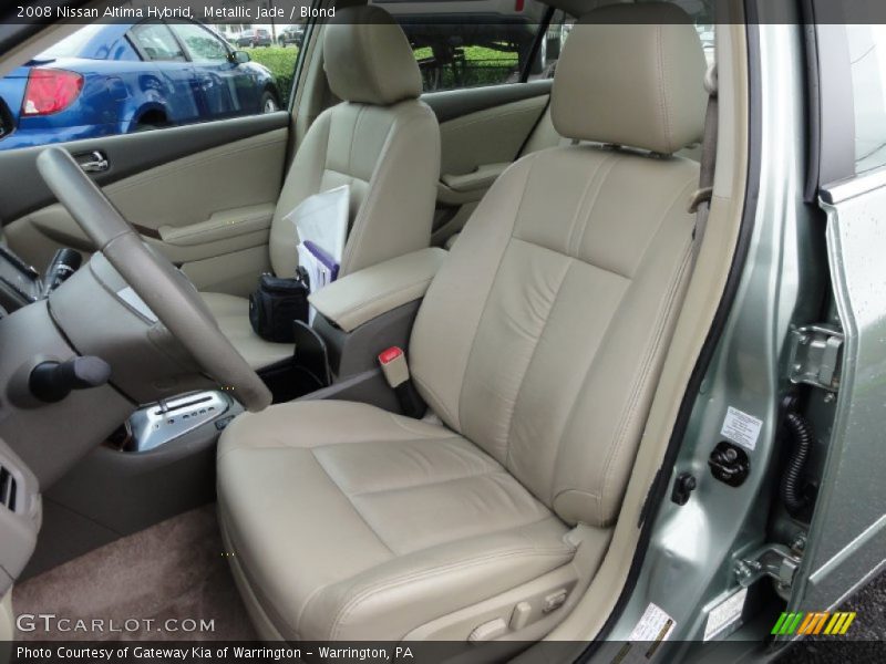 Front Seat of 2008 Altima Hybrid