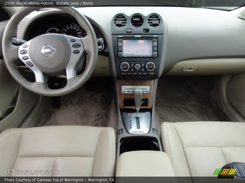 Dashboard of 2008 Altima Hybrid
