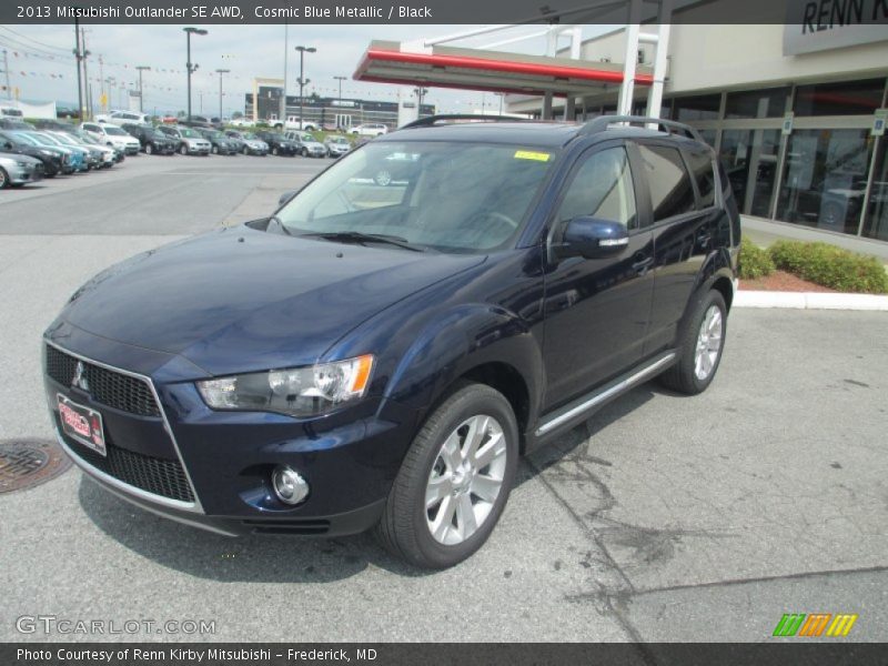 Front 3/4 View of 2013 Outlander SE AWD