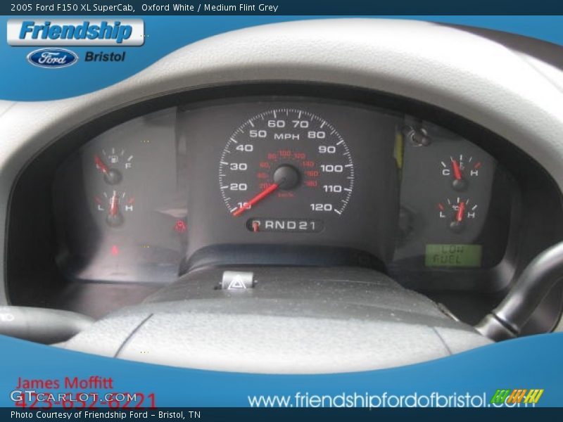 Oxford White / Medium Flint Grey 2005 Ford F150 XL SuperCab