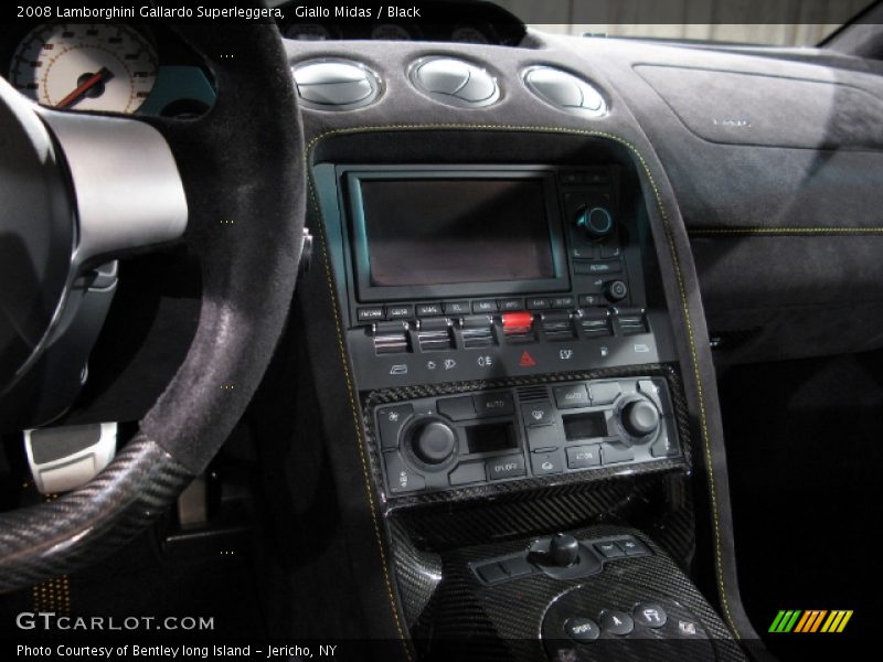 Controls of 2008 Gallardo Superleggera