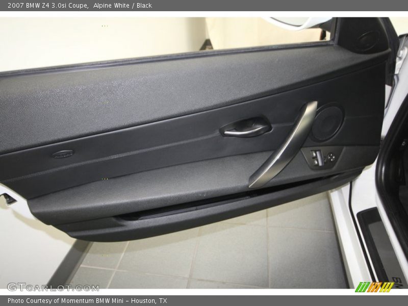 Alpine White / Black 2007 BMW Z4 3.0si Coupe