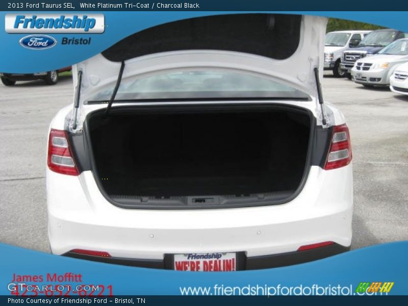 White Platinum Tri-Coat / Charcoal Black 2013 Ford Taurus SEL