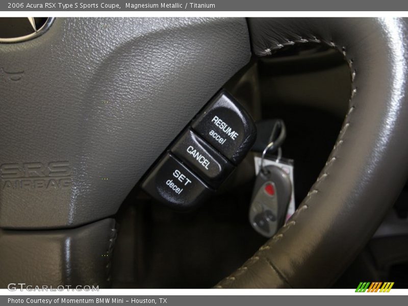 Controls of 2006 RSX Type S Sports Coupe