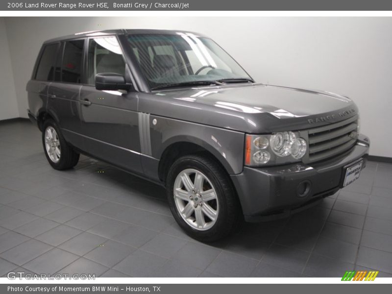 Front 3/4 View of 2006 Range Rover HSE