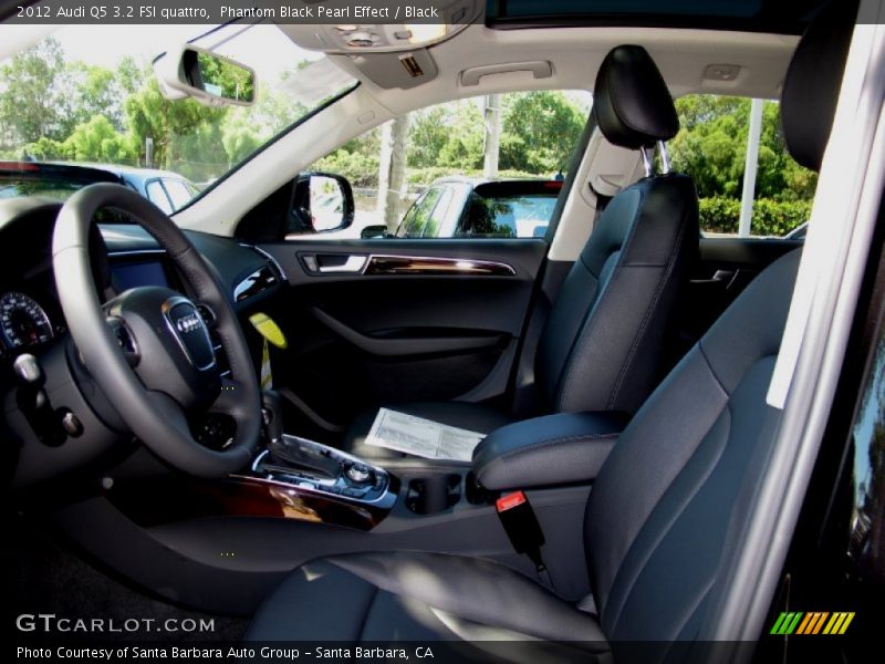 Phantom Black Pearl Effect / Black 2012 Audi Q5 3.2 FSI quattro