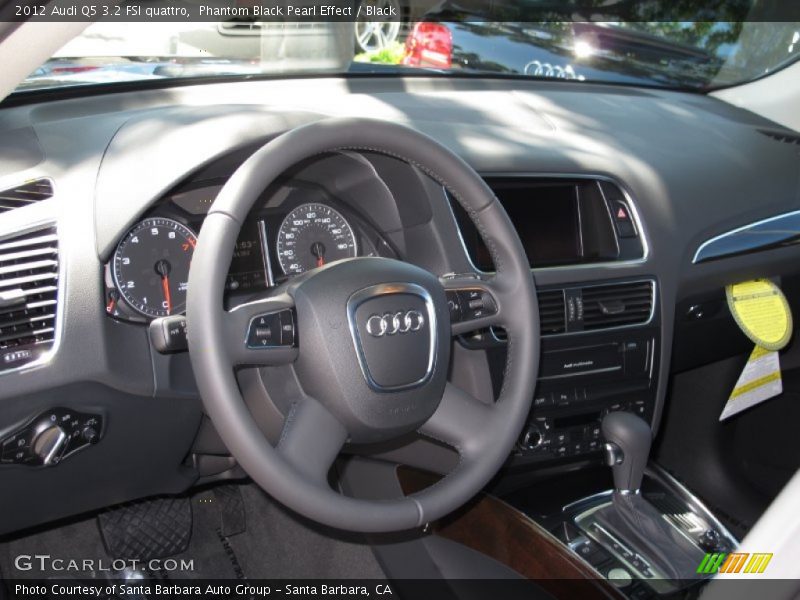Phantom Black Pearl Effect / Black 2012 Audi Q5 3.2 FSI quattro