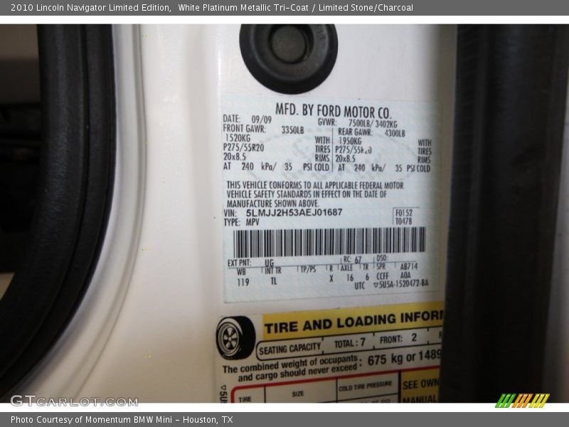 White Platinum Metallic Tri-Coat / Limited Stone/Charcoal 2010 Lincoln Navigator Limited Edition