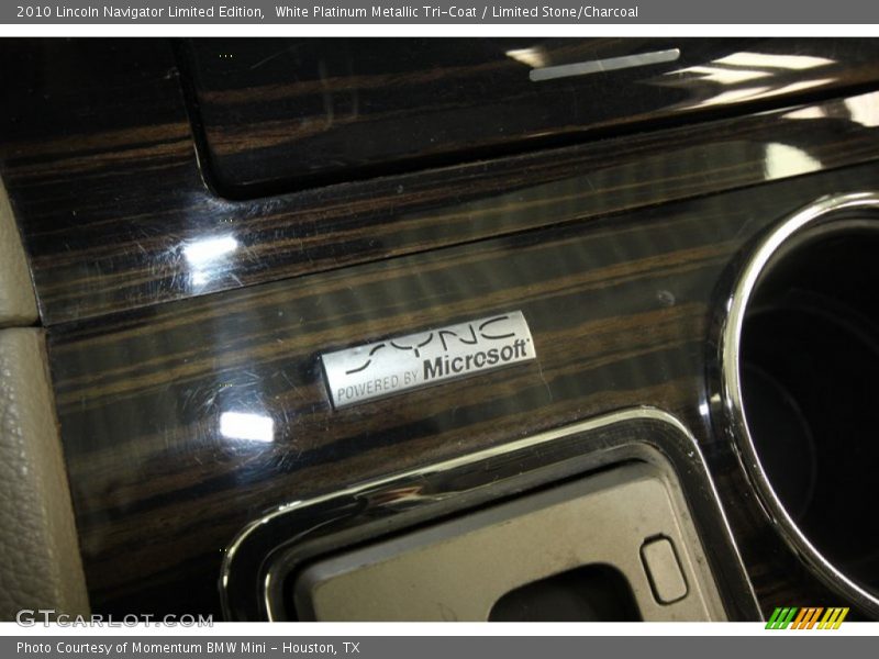 White Platinum Metallic Tri-Coat / Limited Stone/Charcoal 2010 Lincoln Navigator Limited Edition