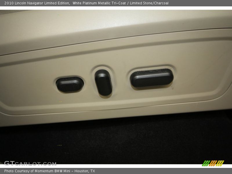 White Platinum Metallic Tri-Coat / Limited Stone/Charcoal 2010 Lincoln Navigator Limited Edition