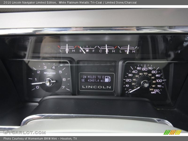 White Platinum Metallic Tri-Coat / Limited Stone/Charcoal 2010 Lincoln Navigator Limited Edition